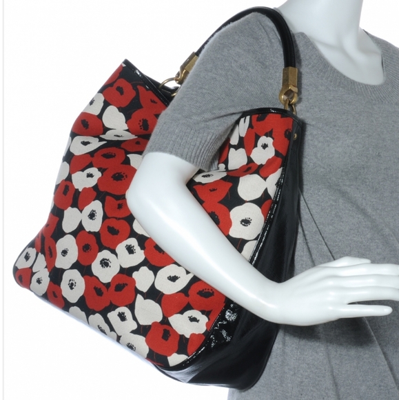 YSL Poppy Hobo Bag - Picture 6 of 16